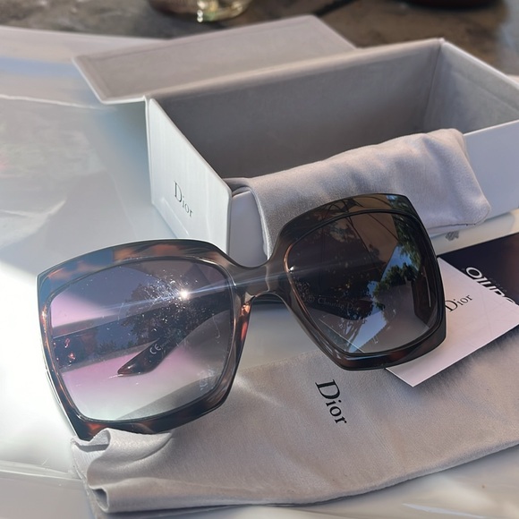 DIOR SUNGLASSES - Picture 11 of 12